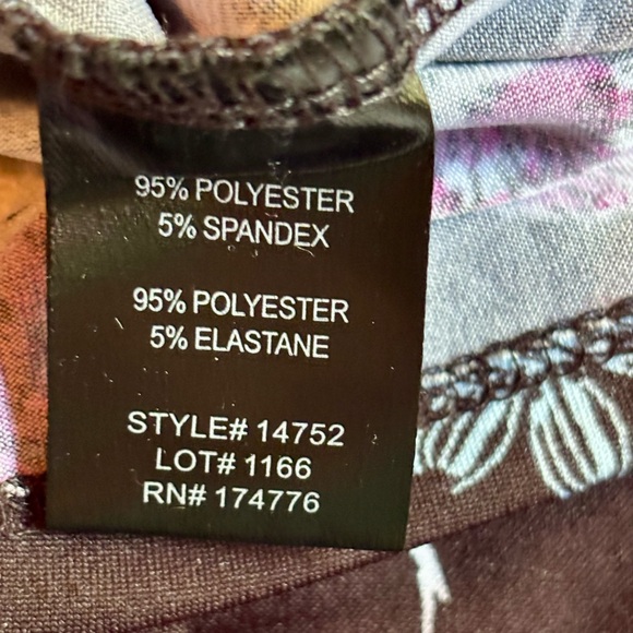 🎉Antthony 2 Piece Tank and Cardigan Set🎉 - Picture 5 of 8